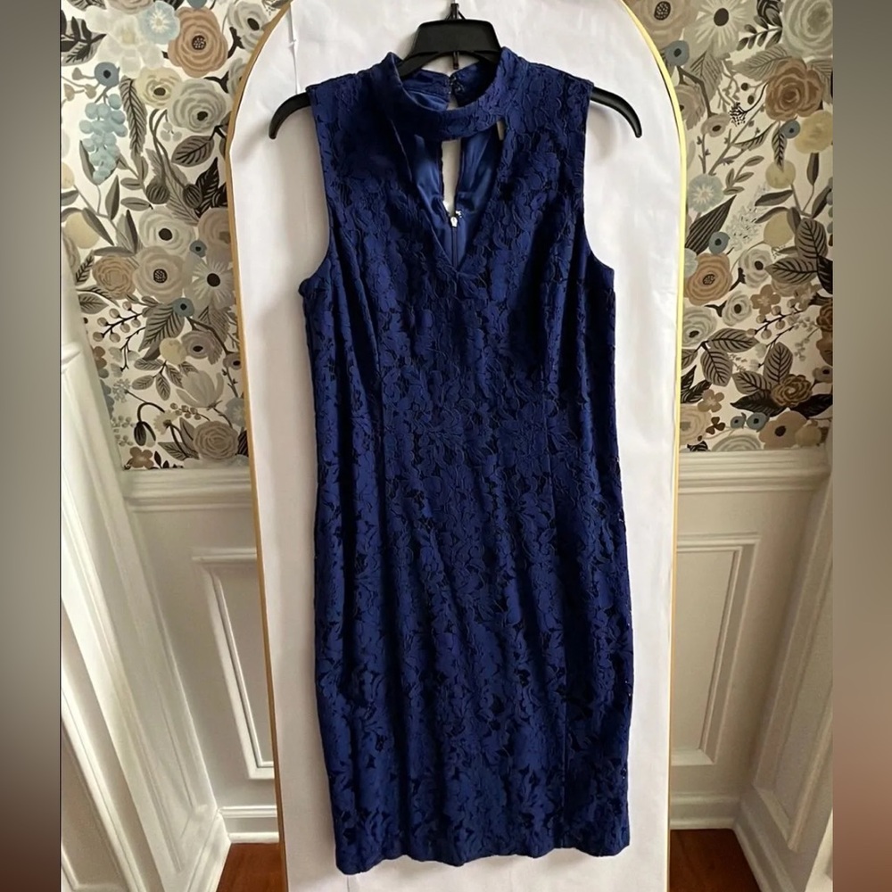 WHBM blue Lace v-neck Sleeveless Dress